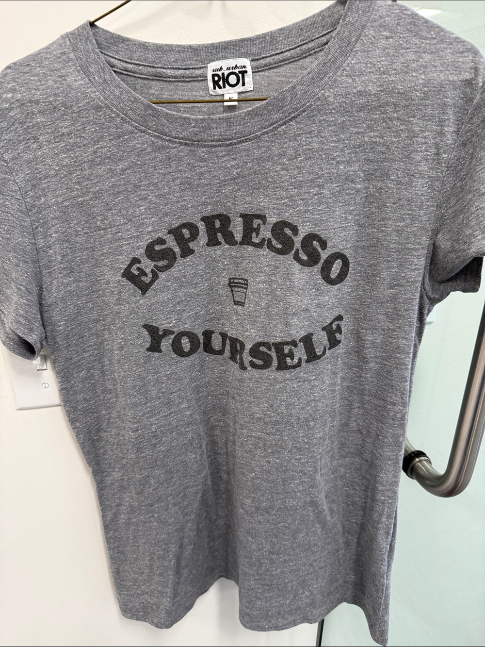 Women’s Espresso Yourself' Gray Graphic Tee